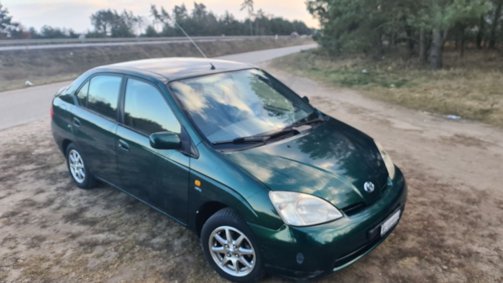 Toyota Prius. 1.5 B. Hybrid. Bez rdzy. Szwajcar. Serwis. Bezwyp.