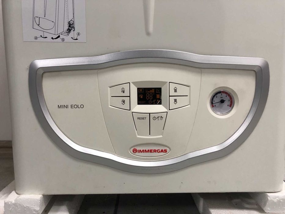 Газовий двоконтурний турбований котел Mini Eolo 24 3 E Immergas