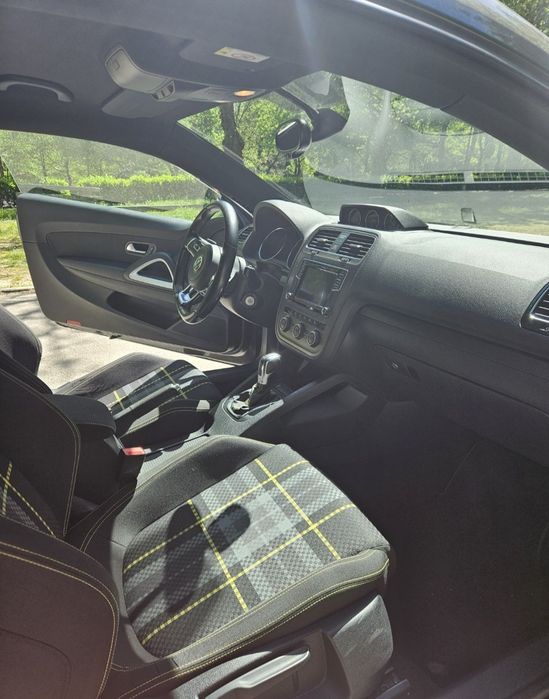 Volkswagen Scirocco 2.0 TDI 150cv – 2015