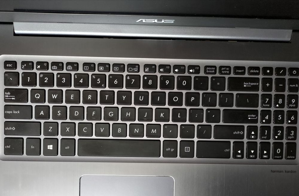 Gamingowy laptop Asus VivoBook Pro, aluminium
