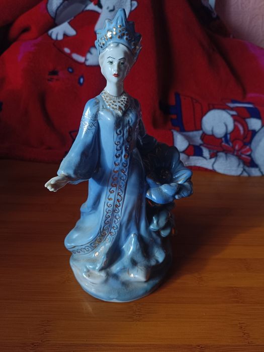 Статуэтки одним лотом