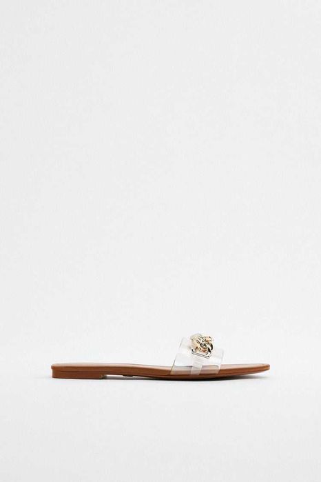 Chinelas da Zara