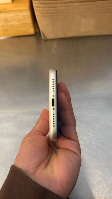 Iphone 11 64G poucas marcas de uso em otimo estado