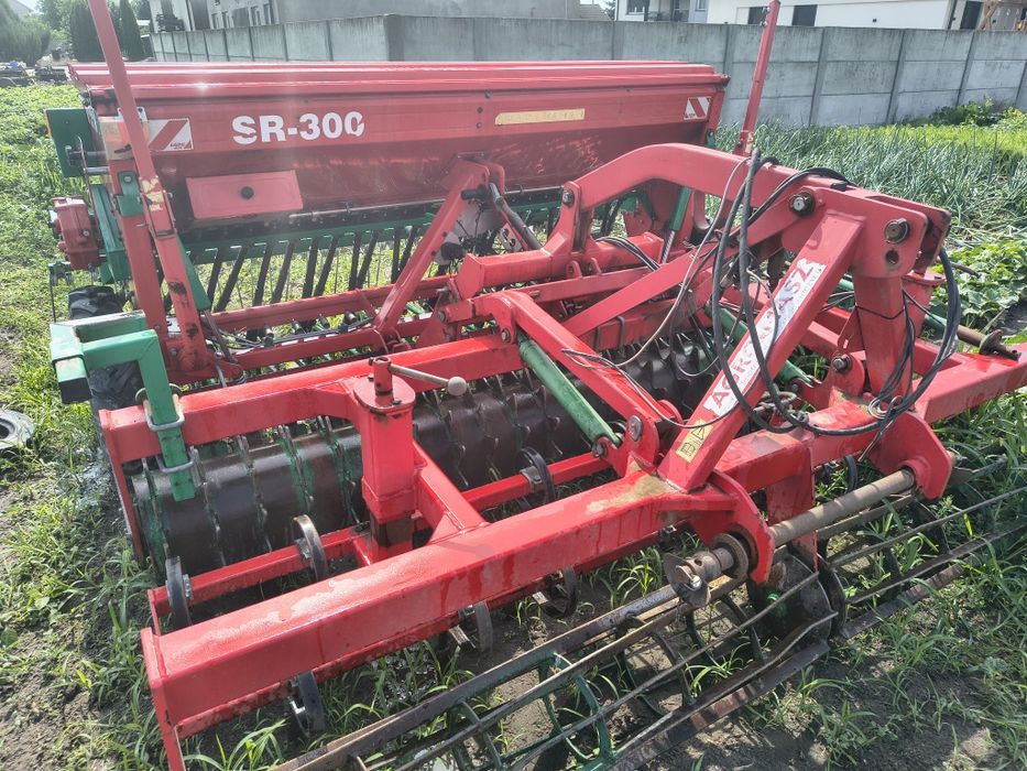 Agregat uprawowo siewny AgroMasz 3m
