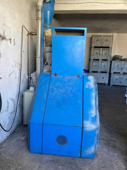 Venda de Moinho de Plástico XRT.32.42 – Ano de Fabrico: 1997