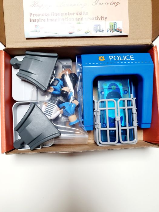 Zestaw klocków konstrukcyjnych ZMAYABBO Police