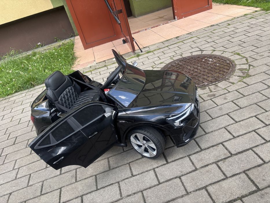 Auto na akumulator audi + pilot