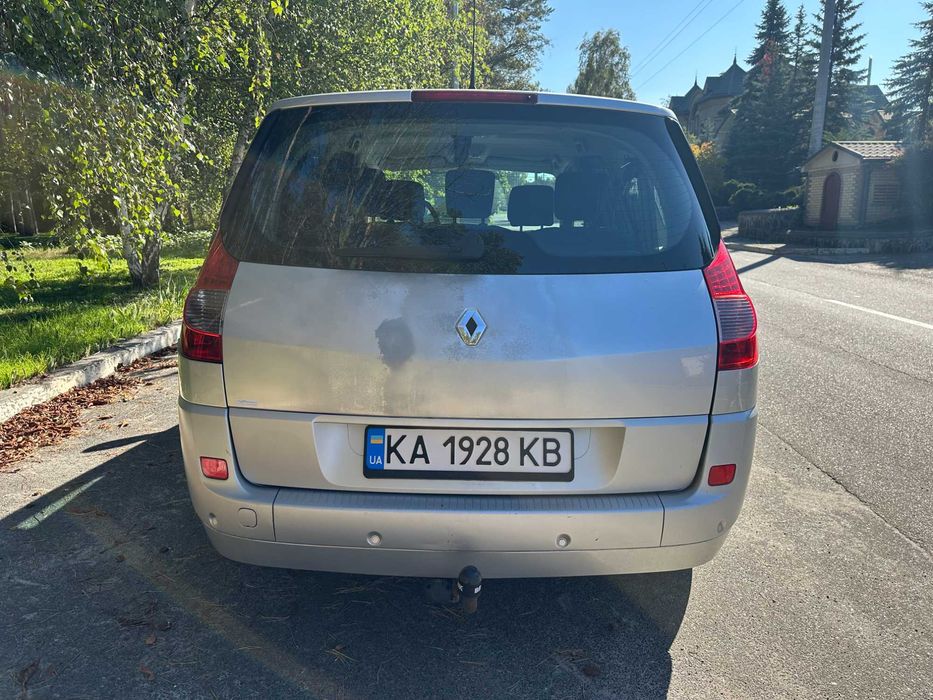 Renault Scenic 2008  II покоління (FL)  2.0i MT (135 к.с.) Газ/Бензин