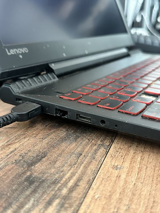 Lenovo Y520 Uszkodzony!
