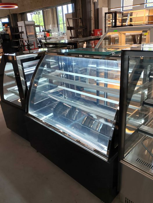 Witryna cukiernicza, lodówka, Lada cukiernicza