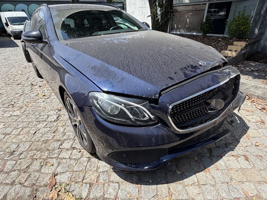 Mercedes E300 de / Nacional