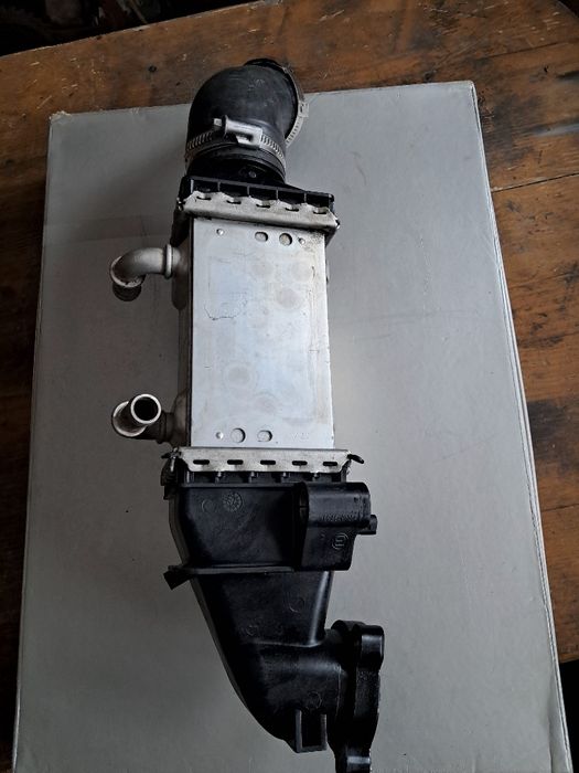 Радіатор інтеркулера VW Polo 1.4tdi 2009-2016 04B145749K