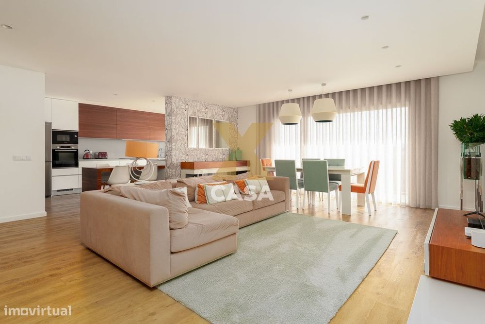 T5 Apartment for Sale in Fátima, Ourém