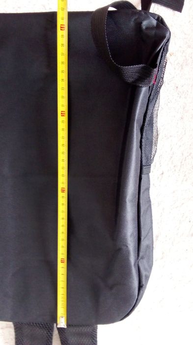 Mochila preta nova
