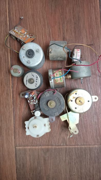 Электродвигатели магнитофонов