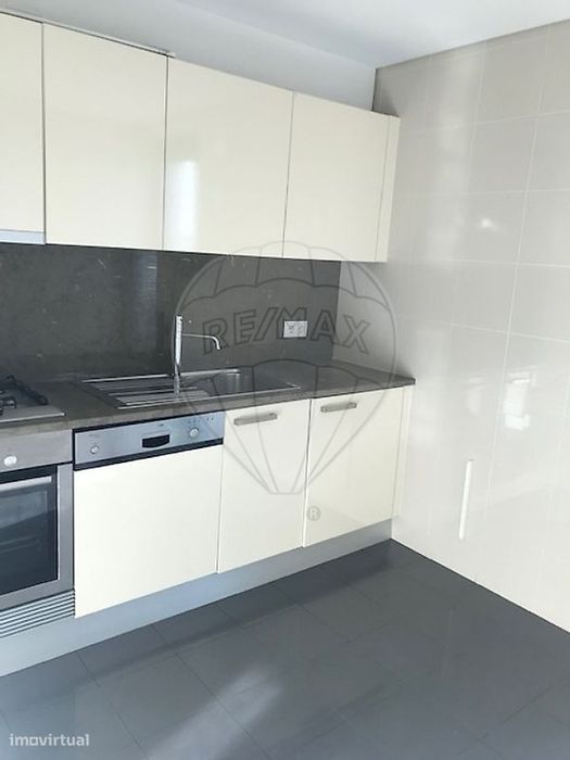 Apartamento T1 para arrendamento