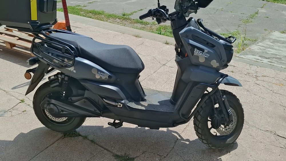 Електроскутер FORTE UNICORN EV сірий