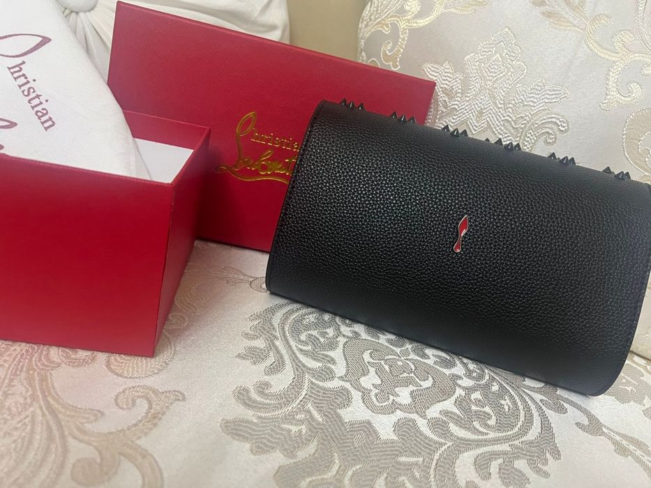 louboutin torebka