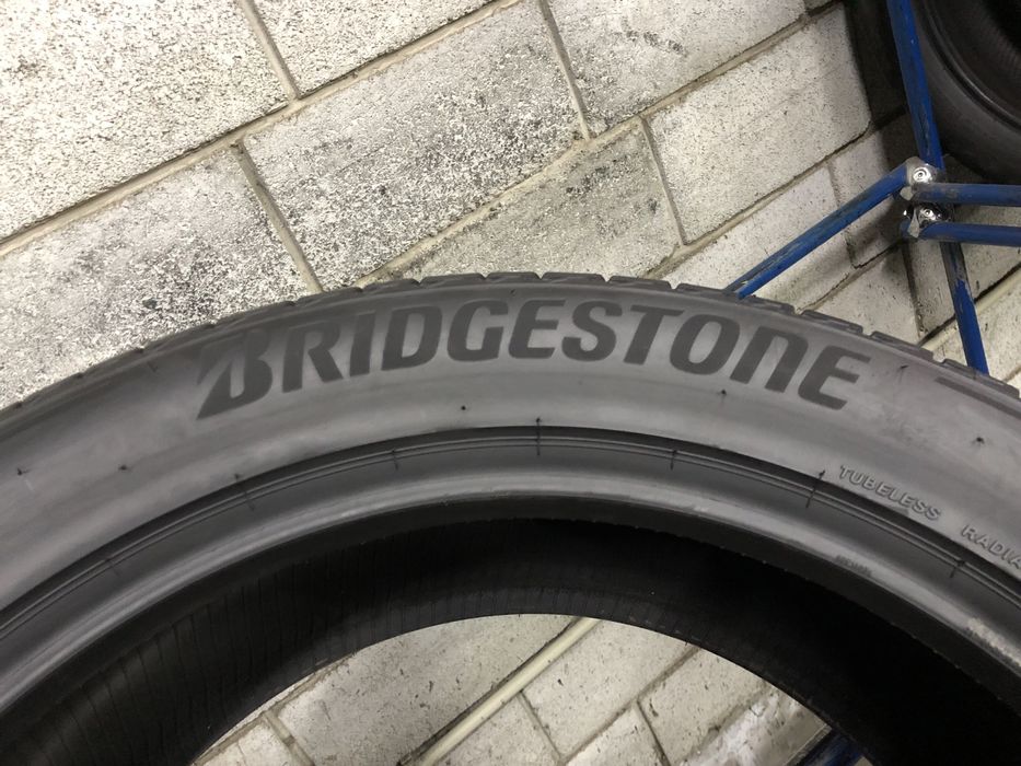 Літня шина 275/45 R21 (110Y) BRIDGESTONE