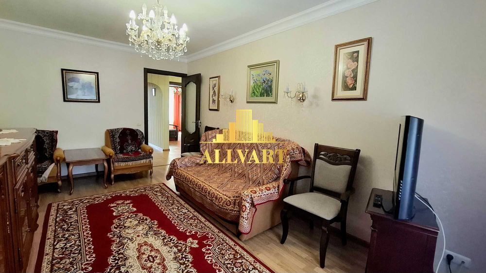 Продаж 3 кімнатної квартири з ремонтом, Березняки, пр Тичини 3й поверх