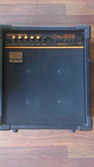 Made in Japan DAC 15 - XD wzmacniacz gitarowy