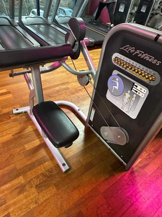Zestaw maszyn 5 life fitness circuit
