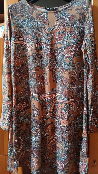 roupa de mulher variada