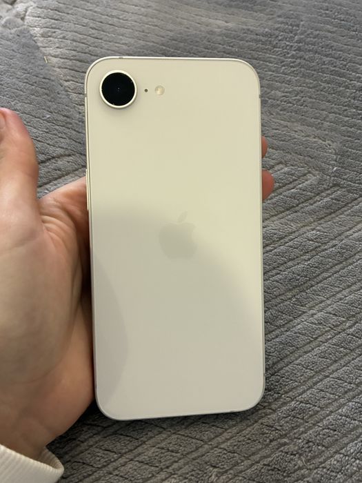 iPhone 16e, 256GB