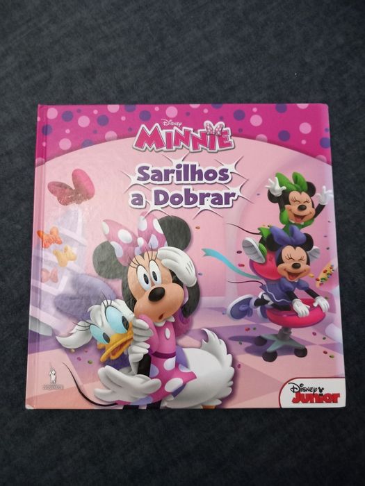 Livro Sarilhos a Dobrar - MINNIE