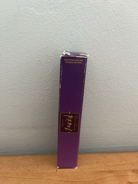 Avon perfumetka Far Away Rebel woda perfumowana