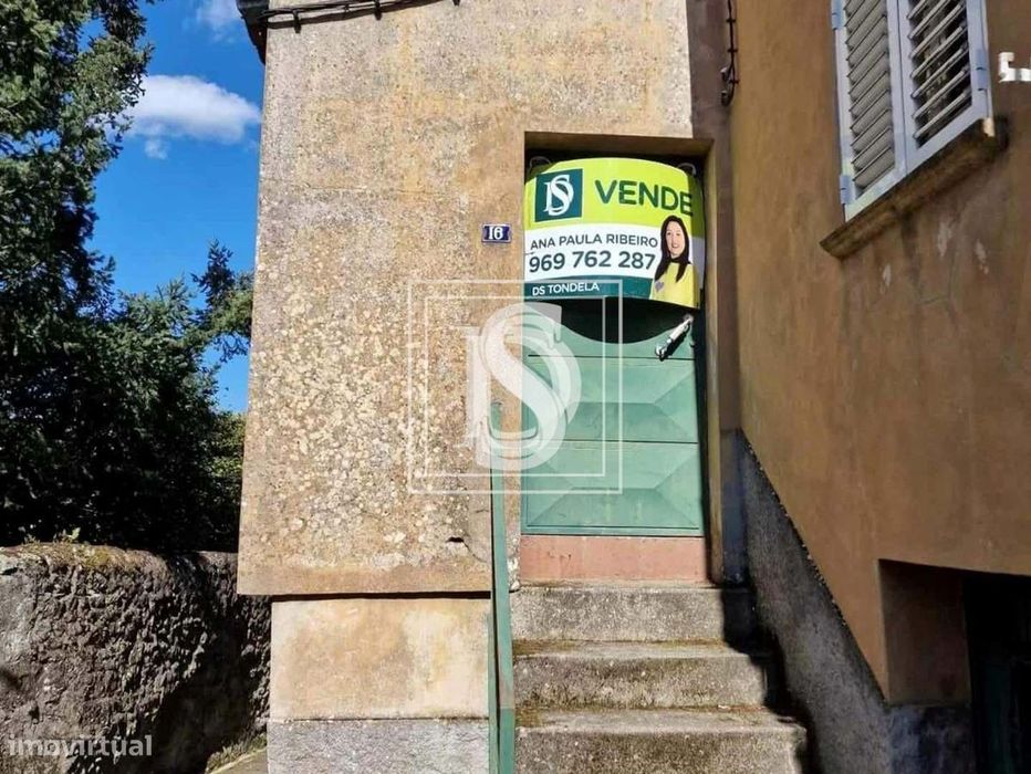 Moradia T3 duplex  no centro de Gouveia