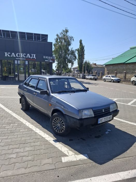 Ваз 21099, газ- бензин.