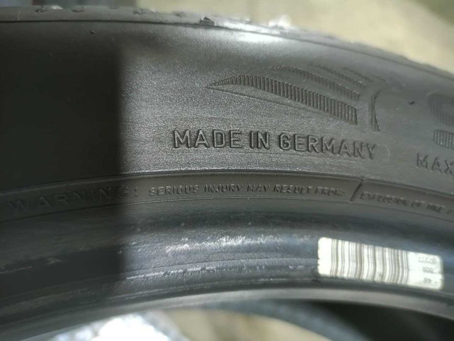 *Шини Dunlop 225/45R19. 4шт. Літо 2023р (0236)