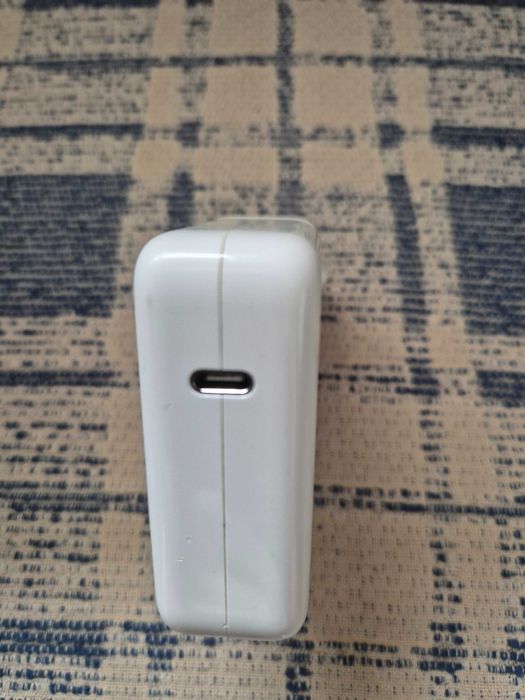 carregador 61W Apple usb-c  A1718 original  testado sem anomalia