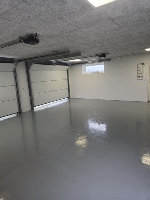 Podlogi zywiczne,epoksydowe,poliuretanowe,szlifowanie-rownanie