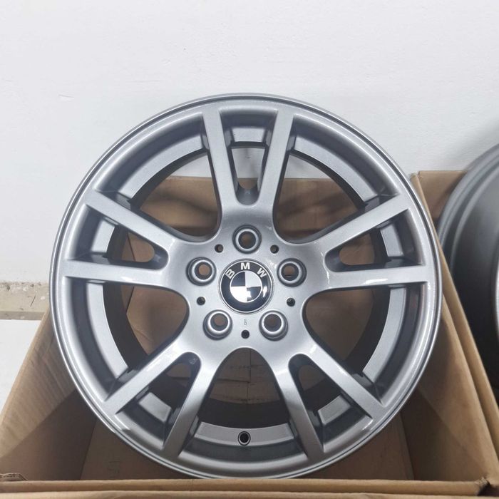 Oryginalne felgi aluminiowe 17'' BMW BBS 5x120 8J ET46  A179