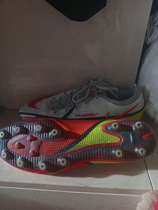 Chuteiras Nike  - relvado sintético