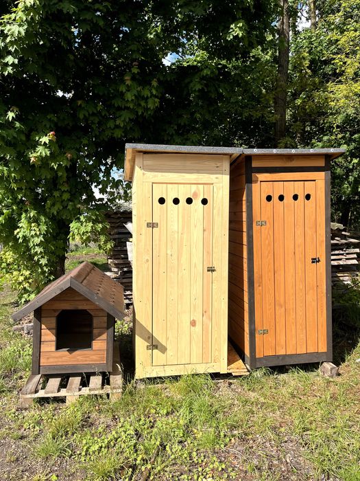 WC drewniany na działkę