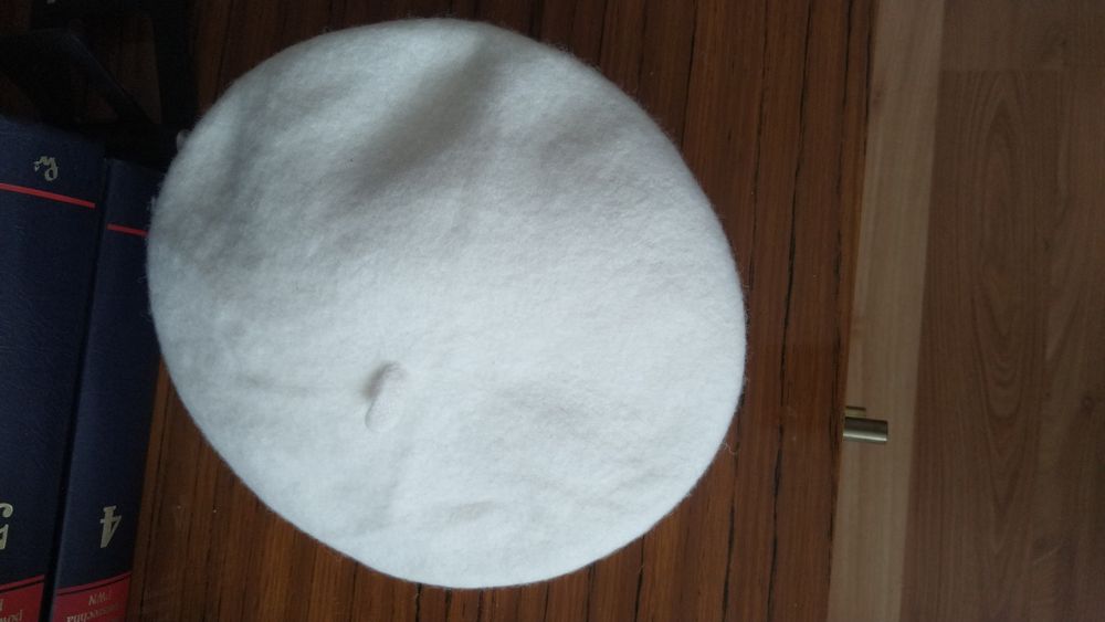 Beret damski kremowy wełna
