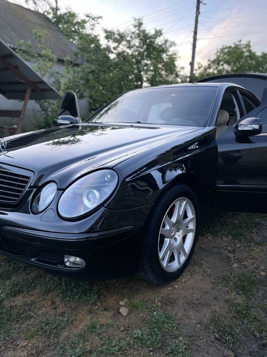 Мерседес 211 2.2 CDI