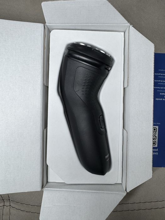Продам бритву Philips Shaver Series1000