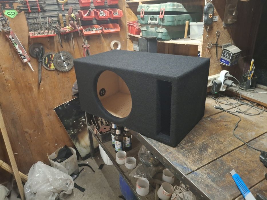 Короб для сабвуфера 12 дюймів фазоінверторний фанера