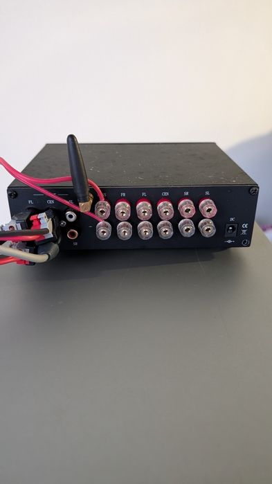Sistema som 5.1 (amplificador + colunas)