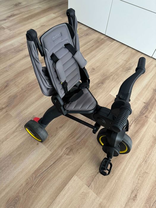 Triciclo Evolutivo Dobrável Doona Liki Trike (Como Novo)