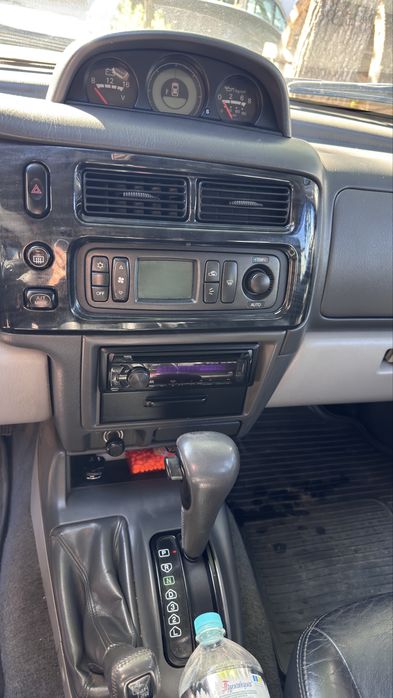 Mitsubishi Pajero Sport АКПП ГБО чорна шкіра