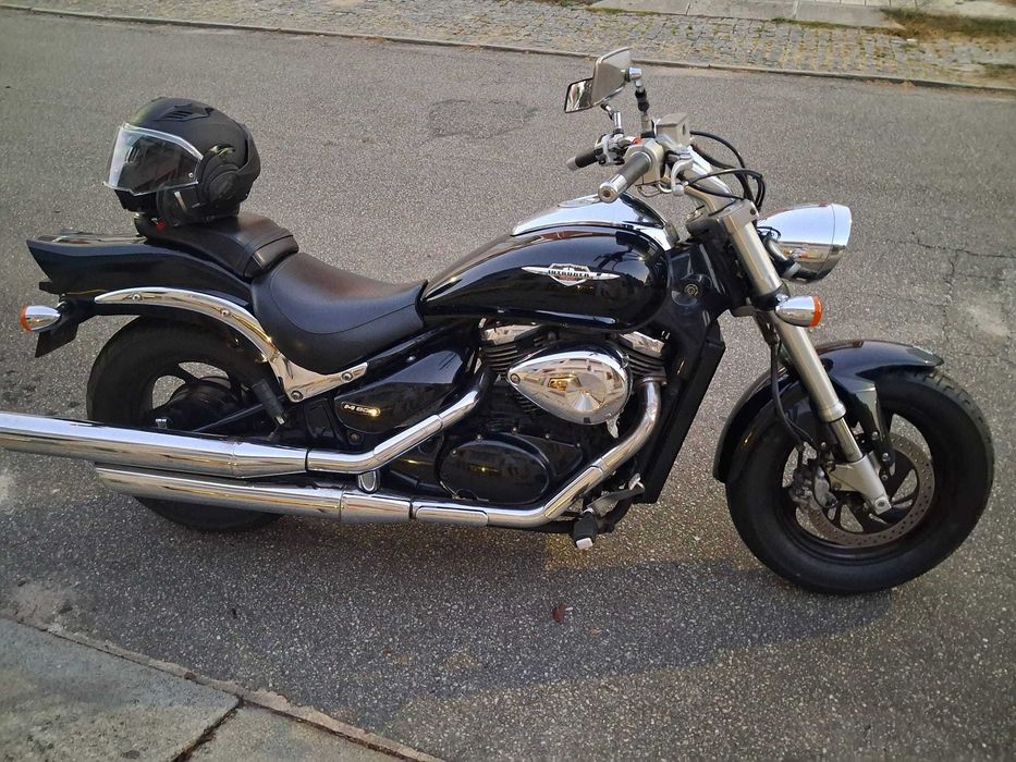 Suzuki Intruder 800
