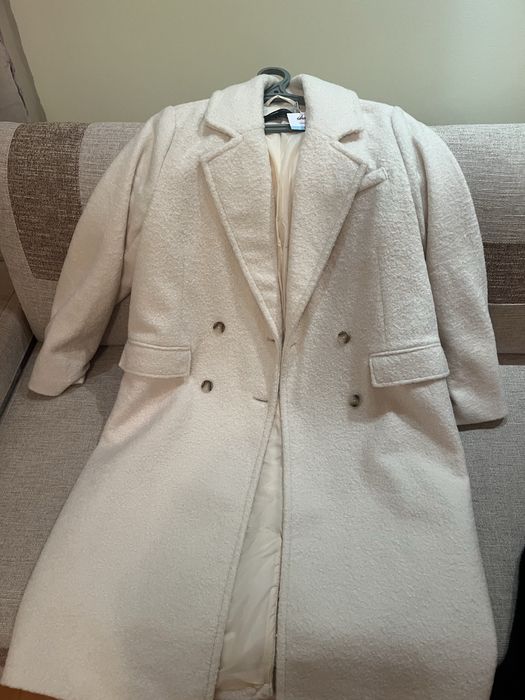 Пальто біле тепле