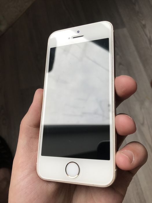 Обміняю два телефони IPhone 7plus 32gb, 5se 16gb