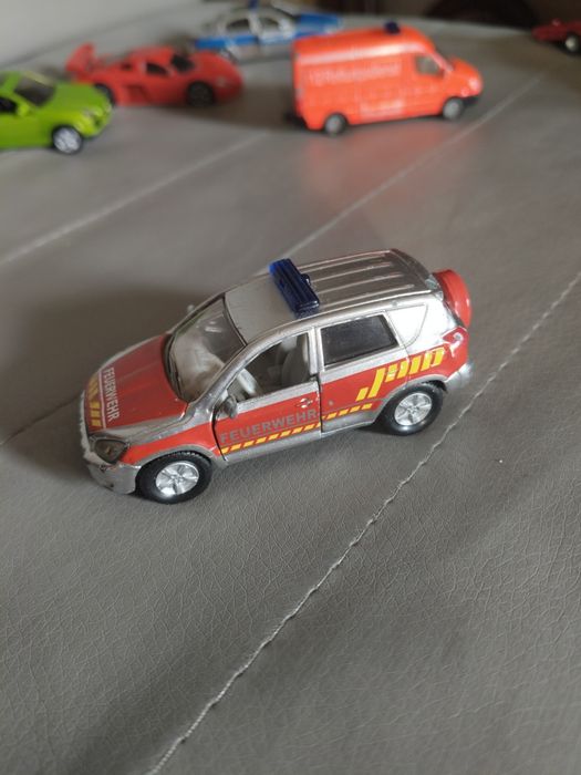 Samochody osobowe firmy siku