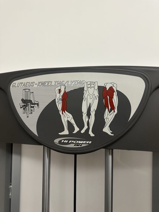 Maquina  de perna e gluteos